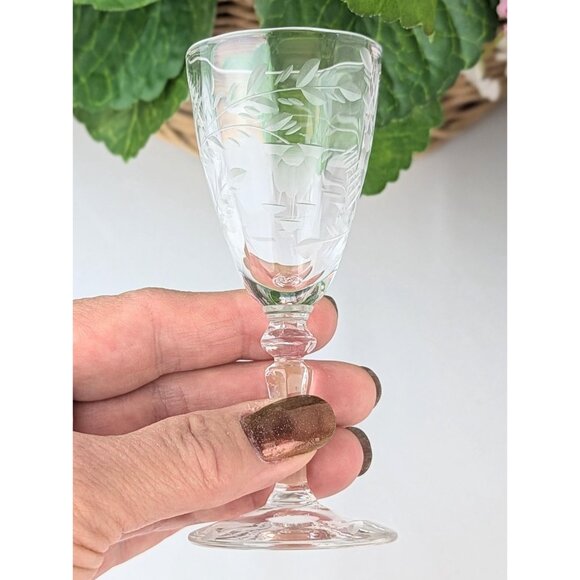 Pair of 1930s Rock Sharpe Etched Crystal Cordial Glasses Antique Glass Barware - Picture 5 of 9